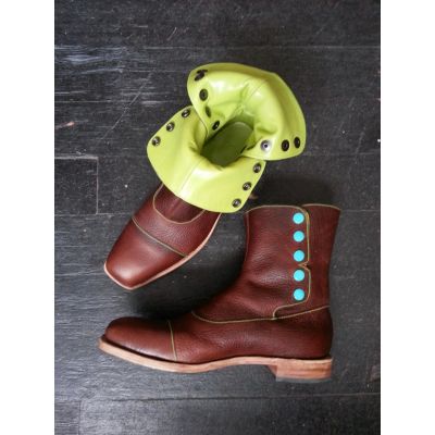 Photo of Daphne Board Photo of Daphne Board