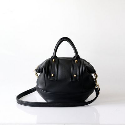 Photo of Opelle Creative Photo of Opelle Creative