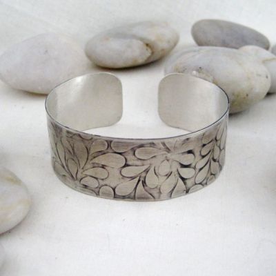 Photo of Small Bird Handcrafted Jewelry Photo of Small Bird Handcrafted Jewelry